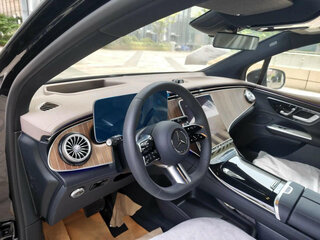 2025 Mercedes-Benz EQE SUV 500, чёрный, 9999999 рублей, вид 4