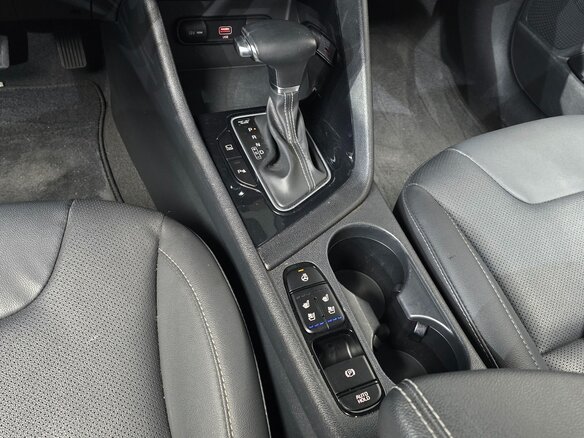 2021 Kia Niro I Рестайлинг, белый, 1570007 рублей - вид 7