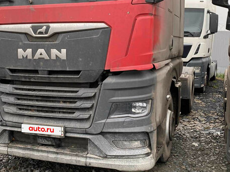 2023 MAN TGX, красный, 9799000 рублей, вид 3