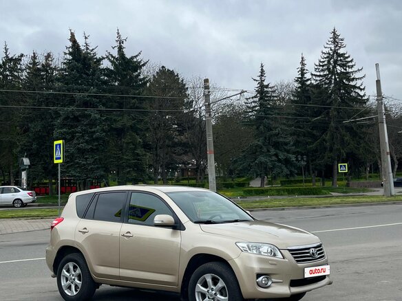 2011 Toyota RAV4 III (XA30) Рестайлинг, бежевый, 1300000 рублей - вид 2