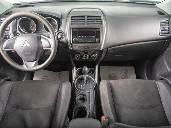 2013 Mitsubishi ASX I Рестайлинг, серебристый, 1099000 рублей - вид 9