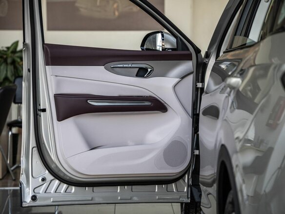 2025 Bestune T90 I, серебристый, 3131000 рублей - вид 10