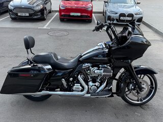 2016 Harley-Davidson Road Glide, чёрный, 1300000 рублей, вид 3