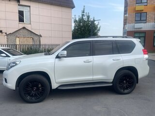 2010 Toyota Land Cruiser Prado 150 Series, белый, 2800000 рублей, вид 4