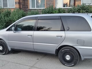 1999 Nissan Presage I, серебристый, 430000 рублей, вид 3