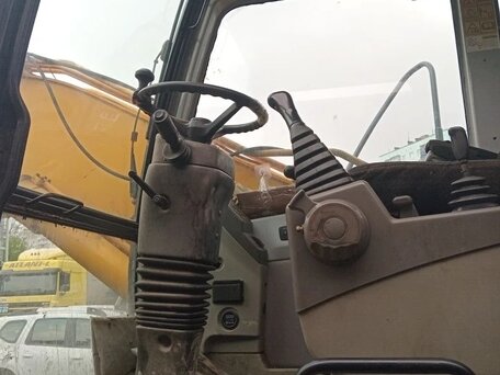 2008 Hyundai R170W, жёлтый, 3150000 рублей, вид 2