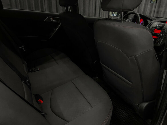2011 Kia Cerato 6-speed II, красный - вид 11