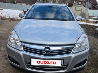 2014 Opel Astra H Рестайлинг, серебристый, 850000 рублей, вид 2