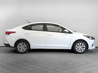 2022 Hyundai Solaris II Рестайлинг, белый, 1615000 рублей, вид 4