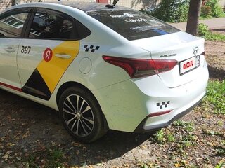 2017 Hyundai Solaris II, белый, 526300 рублей, вид 5
