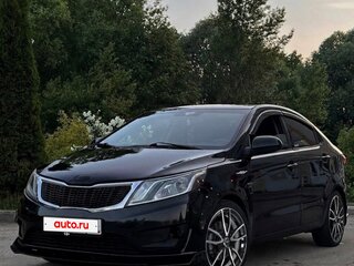 2013 Kia Rio III, чёрный, 700000 рублей, вид 1