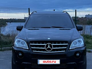 2008 Mercedes-Benz M-Класс 500 II (W164) Рестайлинг, чёрный, 1400000 рублей, вид 1