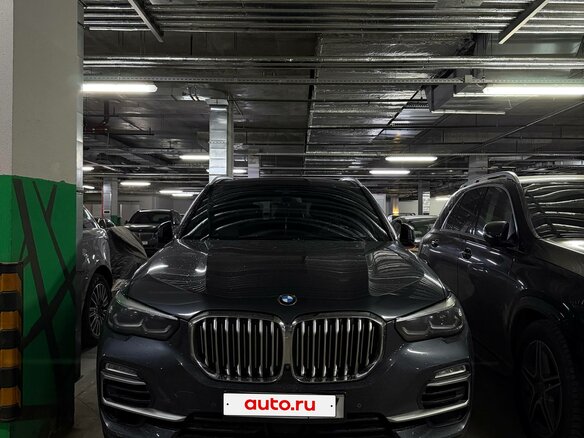 2020 BMW X5 40i IV (G05/G18), серый, 7350000 рублей - вид 1