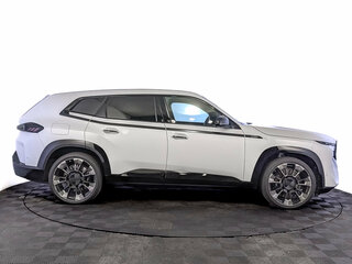 2024 BMW XM 50e, белый, 14500000 рублей, вид 4