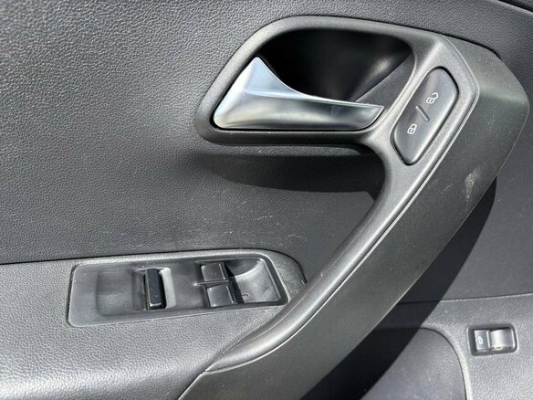 2019 Volkswagen Polo V Рестайлинг, белый - вид 12