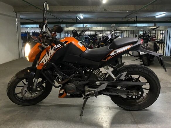 2014 KTM 200 Duke, оранжевый, 220000 рублей - вид 2