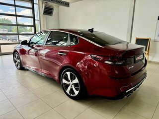 2018 Kia Optima IV Рестайлинг, красный, 1999900 рублей, вид 3