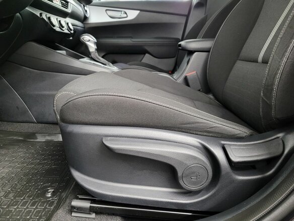 2022 Kia Cerato IV Рестайлинг, чёрный, 2174000 рублей - вид 9
