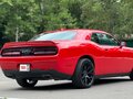 2017 Dodge Challenger III Рестайлинг 2, красный, 4000000 рублей - вид 4