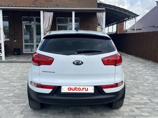 2015 Kia Sportage III Рестайлинг, белый, 1490000 рублей, вид 4