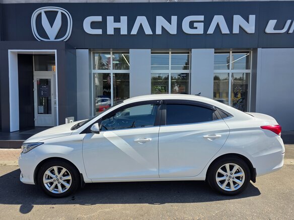 2023 Changan Alsvin, белый, 995000 рублей - вид 4
