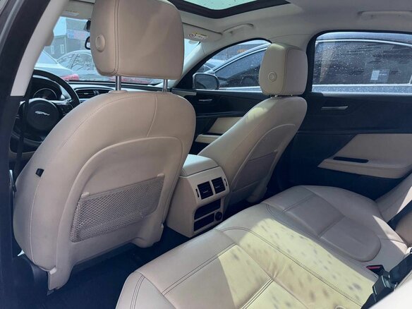 2015 Jaguar XE EcoBoost I, чёрный, 1999990 рублей - вид 9