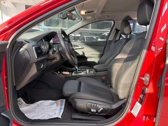 2022 BMW 1 серии 120i III (F52) Рестайлинг, красный, 2180000 рублей - вид 6