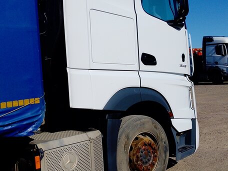2020 Mercedes-Benz Actros, белый, 5286750 рублей, вид 4