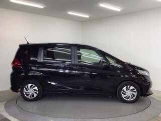 2022 Honda Freed II Рестайлинг, чёрный, 1335121 рублей, вид 3