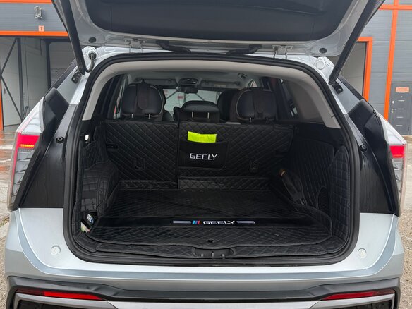 2025 Geely Atlas II, серебристый, 3800000 рублей - вид 6