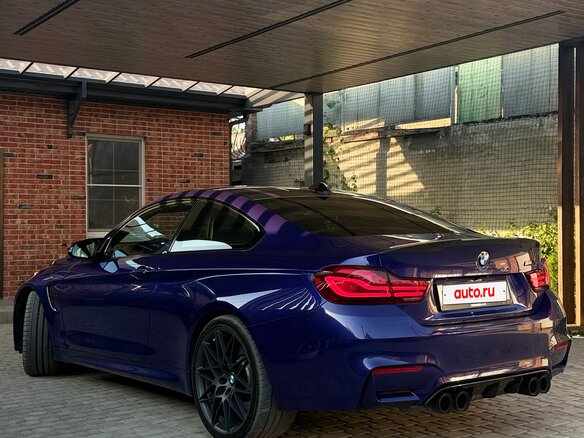 2020 BMW M4 Competition Package F82/F83 Рестайлинг, синий, 6700000 рублей - вид 5
