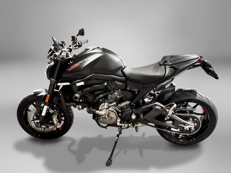 2023 Ducati Monster 937, чёрный, 1290000 рублей, вид 2