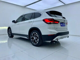 2022 BMW X1 Long 20Li sDrive II (F48) Рестайлинг, белый, 1537000 рублей, вид 5