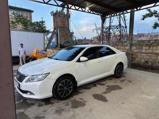 2013 Toyota Camry VII (XV50), белый, 1150000 рублей, вид 1