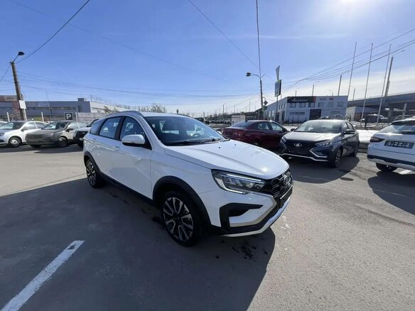 2026 Lada (ВАЗ) Vesta SW Cross I Рестайлинг (NG), белый - вид 1