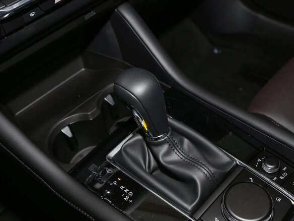 2025 Mazda 3 Axela IV (BP), чёрный, 2315000 рублей - вид 13