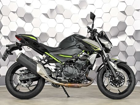 2023 Kawasaki Z 400, чёрный, 599000 рублей, вид 3