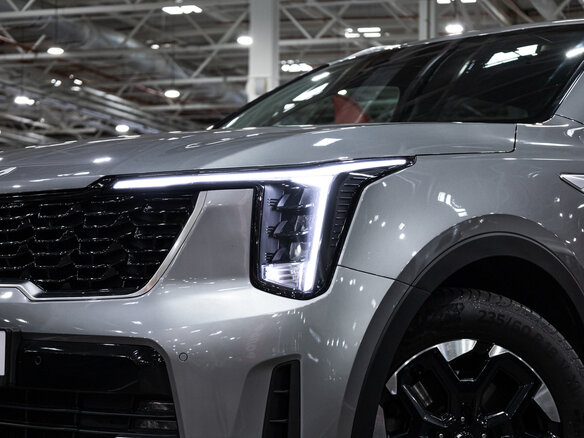 2024 Kia Sorento IV Рестайлинг, серый, 4790000 рублей - вид 1
