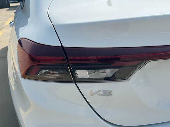 2022 Kia K3 II (China Market) Рестайлинг, белый, 2033000 рублей - вид 15