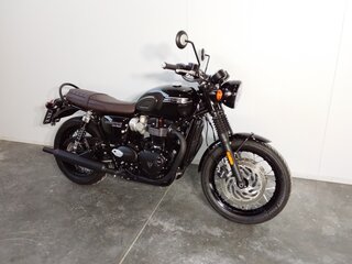 2024 Triumph Bonneville T120, чёрный, 1439000 рублей, вид 3