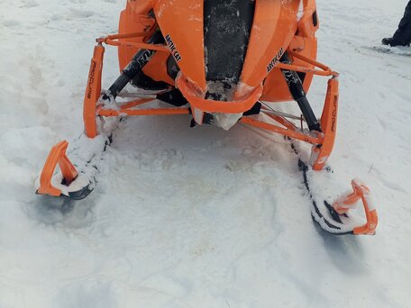 2014 Arctic Cat M-Series, красный, 750000 рублей, вид 4