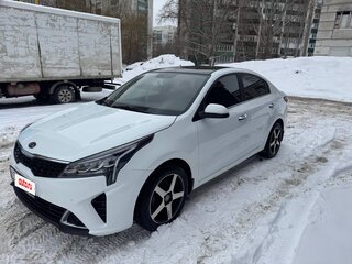 2021 Kia Rio IV Рестайлинг, белый, 1900000 рублей, вид 3