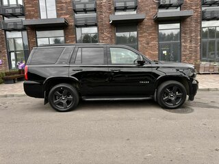 2016 Chevrolet Tahoe IV, чёрный, 2990000 рублей, вид 2