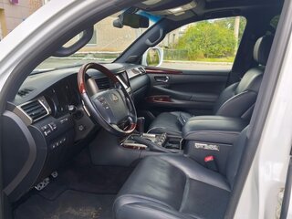 2015 Lexus LX 570 III Рестайлинг, белый, 6100000 рублей, вид 5