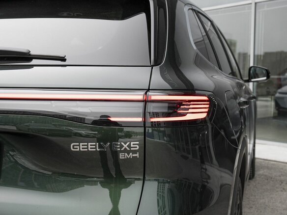 2026 Geely EX5 Гибрид EM-R, зелёный - вид 17