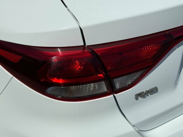 2019 Kia Rio X-Line IV, белый, 1200000 рублей - вид 15
