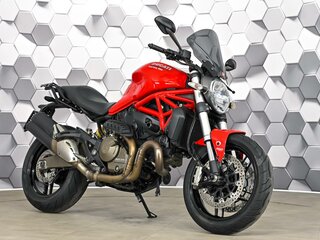 2015 Ducati Monster 821, красный, 549000 рублей, вид 1