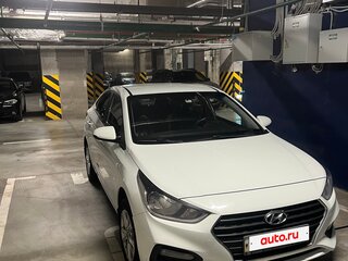 2017 Hyundai Solaris II, белый, 1100000 рублей, вид 3