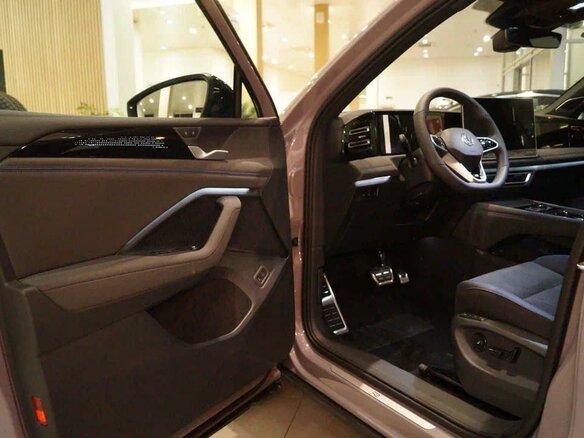 2026 Volkswagen Tiguan L Pro III (China Market), серый, 5100000 рублей - вид 6