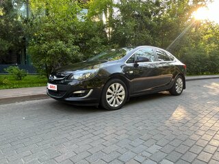 2014 Opel Astra J Рестайлинг, чёрный, 900000 рублей, вид 1
